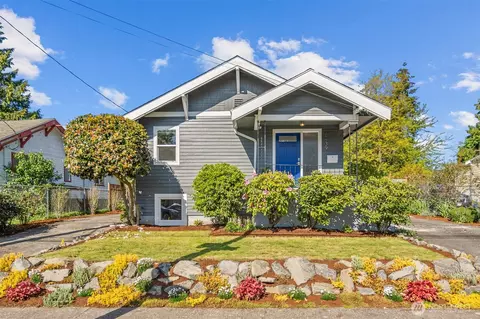 8439 9th Ave SW, Seattle, WA 98106
