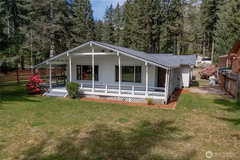 110 N Mount Noyes Way, Hoodsport, WA 98548