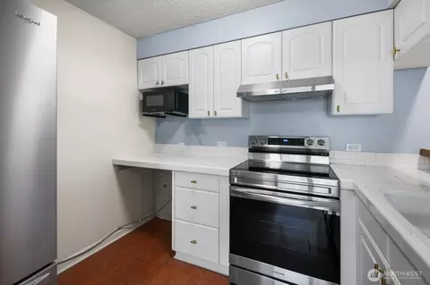 526 214th St SW #22A, Bothell, WA 98021 photo 8