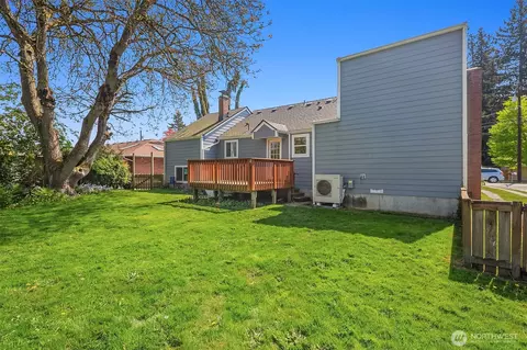 Exterior - 411 Rose Way, Everett, WA 98203 photo 5 of 6