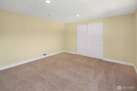 Bedroom - 411 Rose Way, Everett, WA 98203 photo 3 of 6