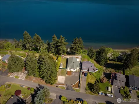 7295 Navajo Trl NE, Bremerton, WA 98311
