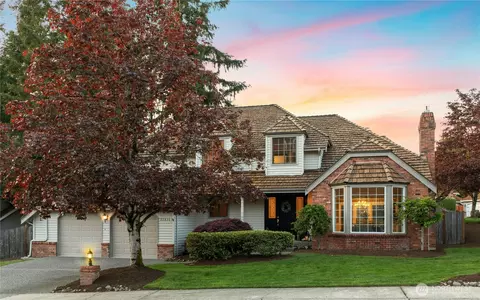23836 SE 47th Pl, Issaquah, WA 98029