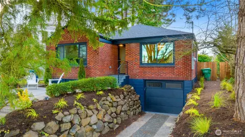 829 34th Ave, Seattle, WA 98122