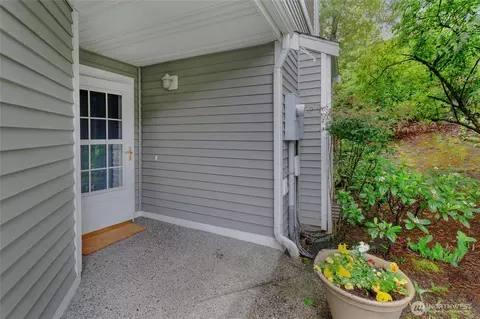 22007 42nd Ave S #104, Kent, WA 98032