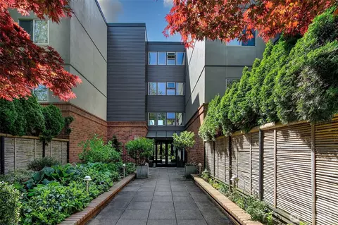 275 W Roy St #212, Seattle, WA 98119