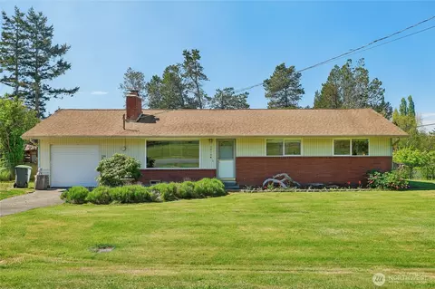 1313 Orchard Loop, Oak Harbor, WA 98277