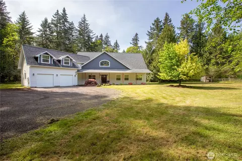 6918 Olympic St NW, Olympia, WA 98502