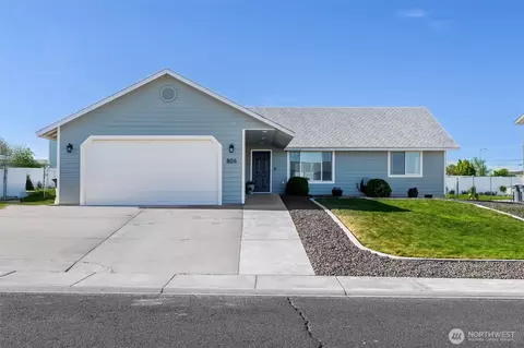 804 W Windrose Dr, Moses Lake, WA 98837
