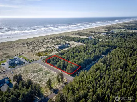 15606 J Pl, Long Beach, WA 98631