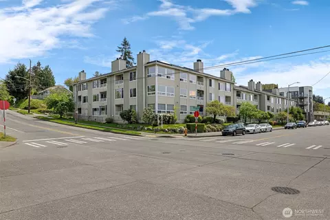 2421 SW Trenton St #106, Seattle, WA 98106
