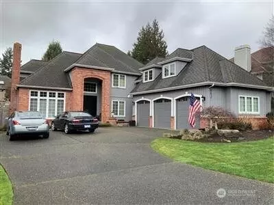 6637 156th Ave SE, Bellevue, WA 98006