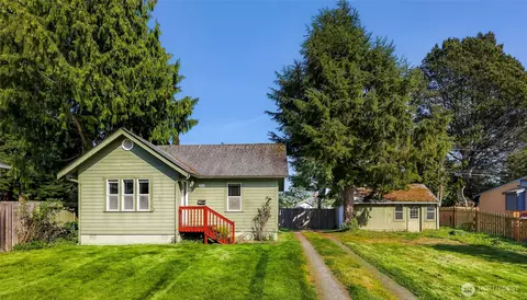 2938 Lynn St, Bellingham, WA 98225