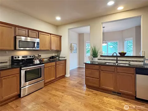 Kitchen - 629 194th Pl SE, Bothell, WA 98012 photo 2 of 3