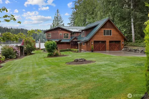 17 NW Lake Roesiger Rd, Snohomish, WA 98290
