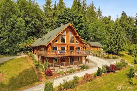 18669 Colony Rd, Bow, WA 98232