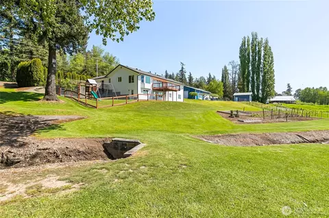 2995 Haynie Rd, Custer, WA 98240 photo 2