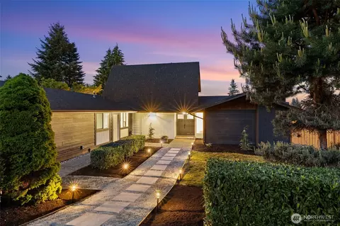 Exterior - 22515 3rd Ave SE, Bothell, WA 98021 photo 7 of 13