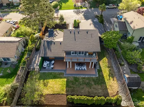 View/Area - 22515 3rd Ave SE, Bothell, WA 98021 photo 1 of 2