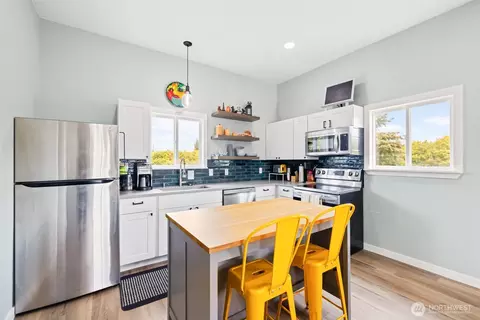 Kitchen - 1396 Heath Rd, Sequim, WA 98382 photo 4 of 4