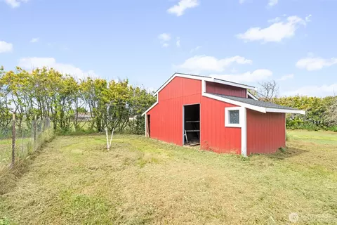 Exterior - 1396 Heath Rd, Sequim, WA 98382 photo 6 of 10