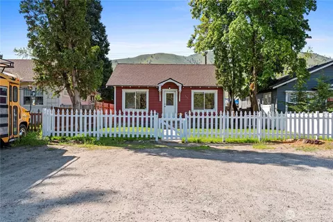 314 E Okanogan Ave, Chelan, WA 98816 photo 29