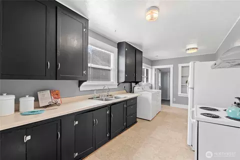 314 E Okanogan Ave, Chelan, WA 98816 photo 7