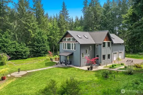 9169 SE View Park Rd, Port Orchard, WA 98367