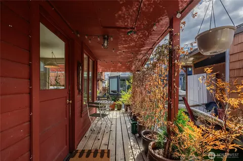 Exterior - 2035 Fairview Ave E #D, Seattle, WA 98102 photo 1 of 1