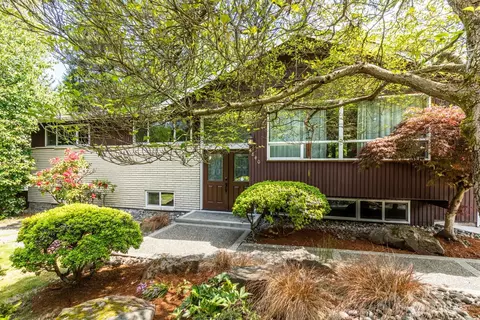 4840 119th Ave SE, Bellevue, WA 98006