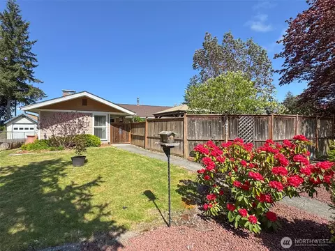 525 W 16th St, Port Angeles, WA 98363