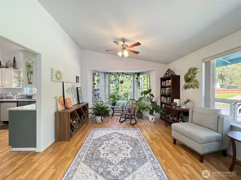 Living - 401 Dungeness Mdws, Sequim, WA 98382 photo 2 of 6