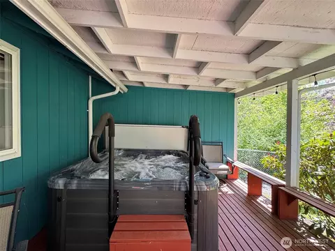 Exterior - 401 Dungeness Mdws, Sequim, WA 98382 photo 3 of 11