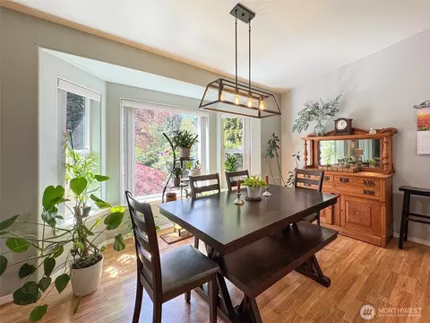 Dining - 401 Dungeness Mdws, Sequim, WA 98382 photo 1 of 1