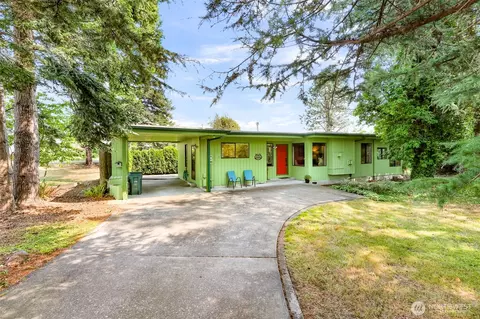 832 Elm Ave, Blaine, WA 98230