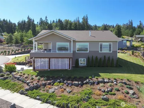 30 Talon Ct, Sequim, WA 98382