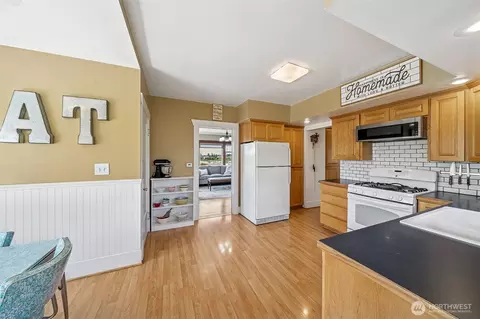28009 SE 456th St, Enumclaw, WA 98022 photo 13