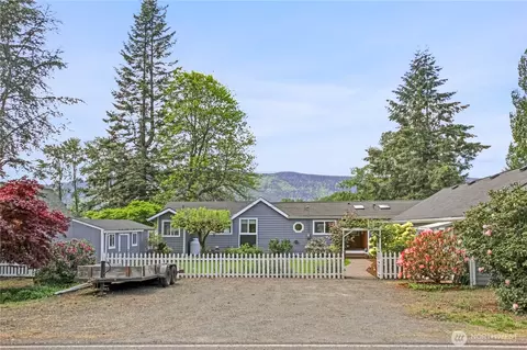 47 W Sunny Sands Rd, Cathlamet, WA 98612