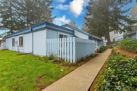 4308 NE Sunset Blvd #B5, Renton, WA 98059