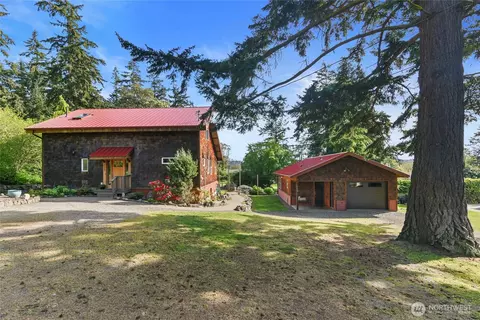 715 M St, Port Townsend, WA 98368