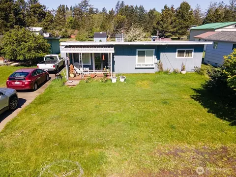 4329 Pine Ln, Tokeland, WA 98590