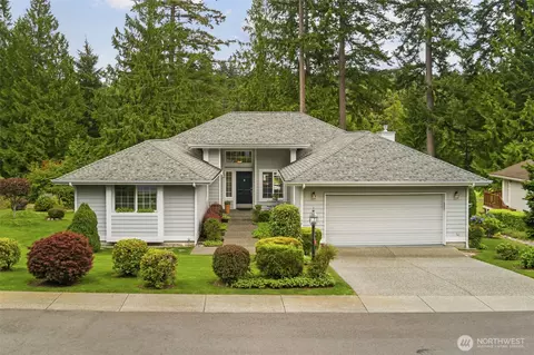 197 Greenview Ln, Port Ludlow, WA 98365