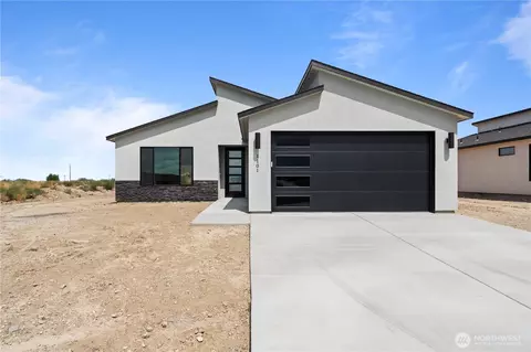 1244 E Mt Hood St, Othello, WA 99344