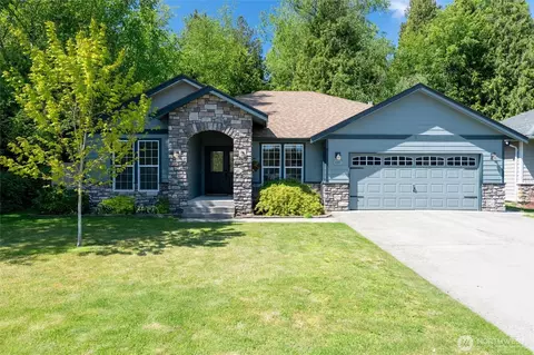 8385 Glendale Dr, Blaine, WA 98230