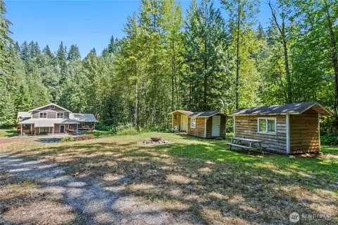 8042 Silver Lake Rd, Maple Falls, WA 98266