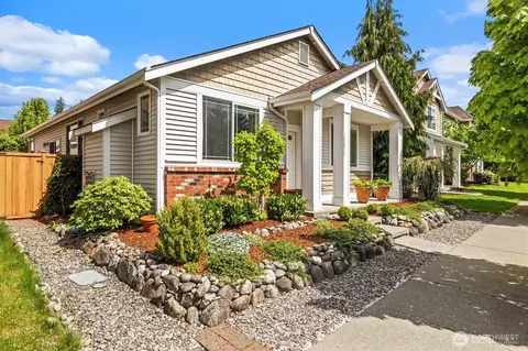 23812 SE 282nd St, Maple Valley, WA 98038