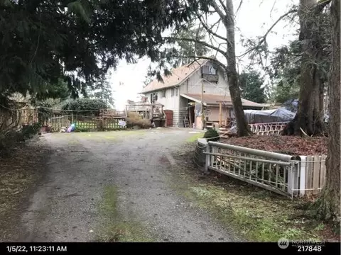 1949 Elhardt St, Camano Island, WA 98282