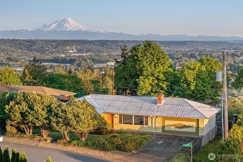 6905 S 130th St, Seattle, WA 98178