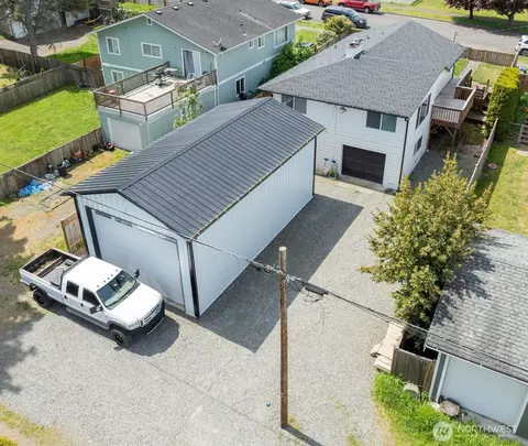 4215 N Ferdinand St, Tacoma, WA 98407