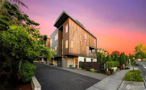 30 6th St, Kirkland, WA 98033
